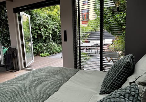 Bed, View (from property/room)