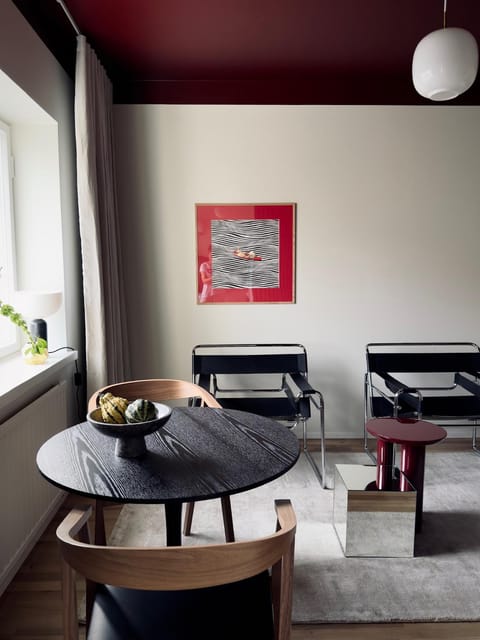 Seating area, Dining area
