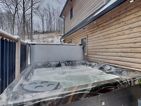 Sunset Bluff House in Garrett County