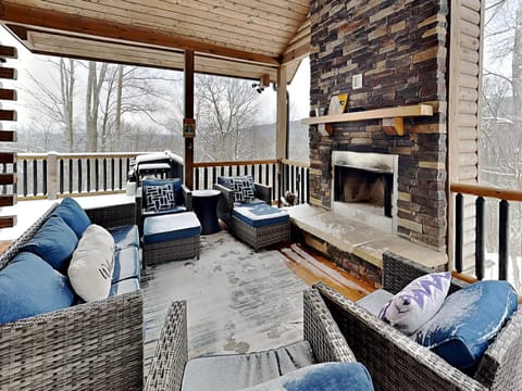 Sunset Bluff House in Garrett County