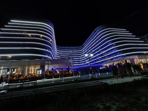 Property building, Restaurant/places to eat, Night