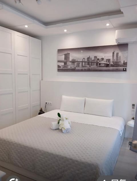 Warm Harbor Vacation rental in Badalona