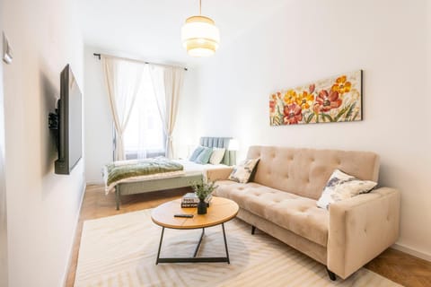 TV and multimedia, Living room, Photo of the whole room, Seating area