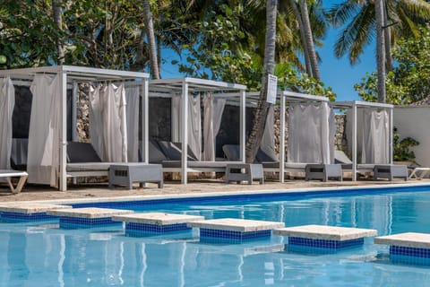 Day, Pool view, Swimming pool, Swimming pool, sunbed