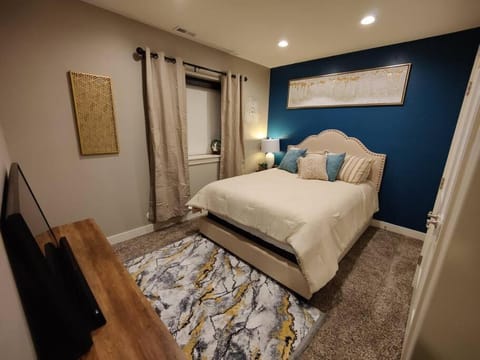 Paradise View Lodge - Amazing Lake Views, Playroom, Pool, HotTub! House in Bear Lake