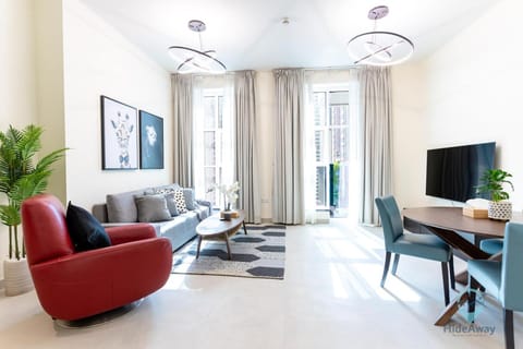 TV and multimedia, View (from property/room), Living room, Seating area