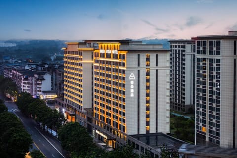 Property building, Day, Bird's eye view, City view, Location