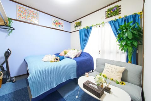 Bed, Living room, Bedroom