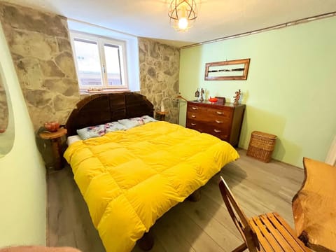 Bed, Photo of the whole room, Bedroom, heating, internet