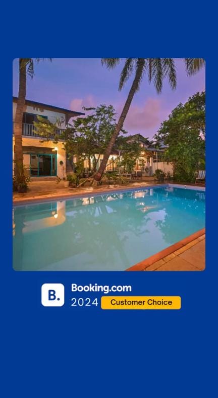 Day, Text overlay, Pool view, Swimming pool, sunbed