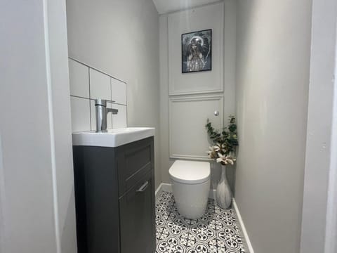 88 The Bungalow House in Southport