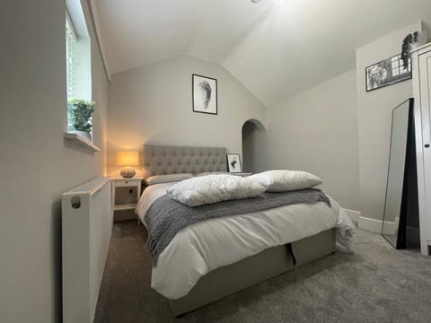 88 The Bungalow House in Southport