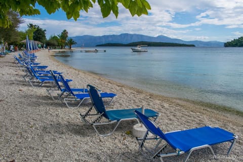 Nearby landmark, Day, Beach, Beach, sunbed