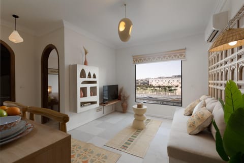 Communal lounge/ TV room, TV and multimedia, Living room, Photo of the whole room, Seating area, Evening entertainment