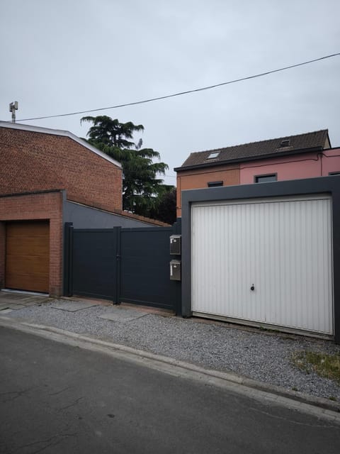 Maison entière privée House in Charleroi