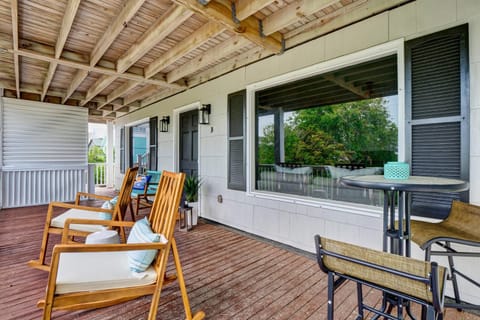 Gray Whale by Sea Scape Properties House in Wrightsville Beach