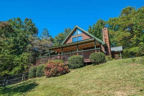 Maple Top By Colonial Properties House in Pigeon Forge