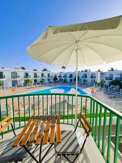 Balcony/Terrace, Pool view, Swimming pool
