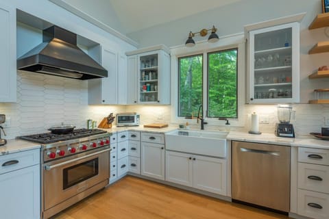 Eagle View House in Swannanoa