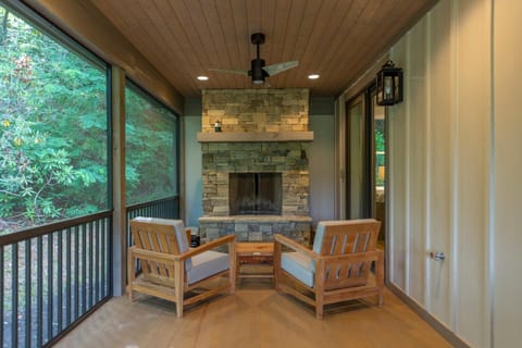 Eagle View House in Swannanoa