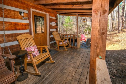 Heaven in the Pines By Colonial Properties House in Pigeon Forge