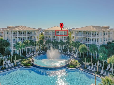 Property building, Bird's eye view, Garden, Swimming pool