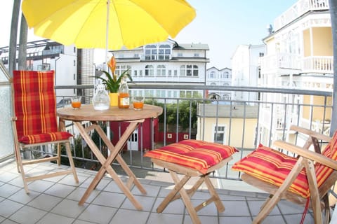 View (from property/room), Balcony/Terrace
