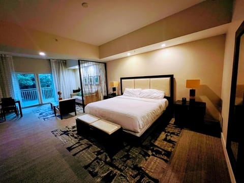 Doral Pool 310 by WaveProperties Apartment in Doral