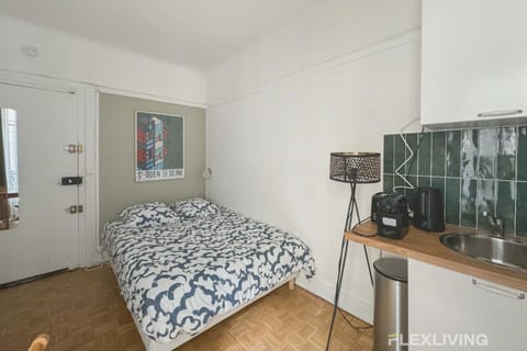 Flexliving - Studio - Championnet Apartment in Paris