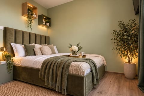 Bed, Bedroom