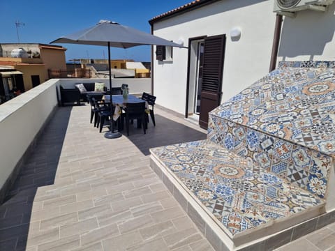 Balcony/Terrace, Balcony/Terrace