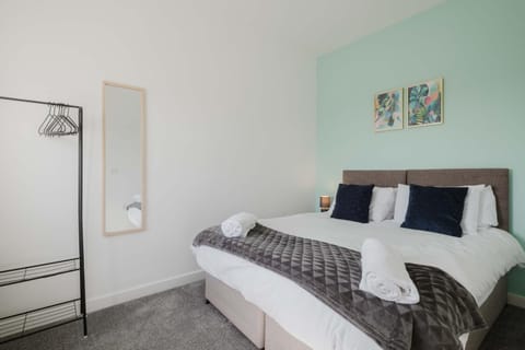 Modern and Comfortable Home away from Home Apartment in Northampton