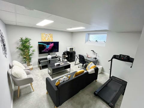 Communal lounge/ TV room, TV and multimedia