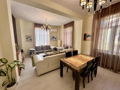 Living room, Seating area, Dining area