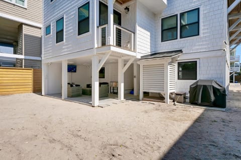 Pier Haven Entire by Sea Scape Properties House in Wrightsville Beach
