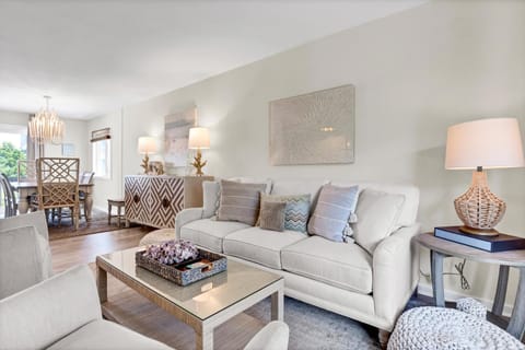 Roll Tide by Sea Scape Properties House in Wrightsville Beach