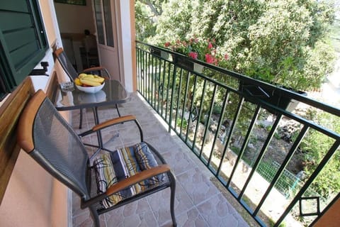 LILY's Peaceful Oasis- BRAND NEW Apartment in Korita, Mljet