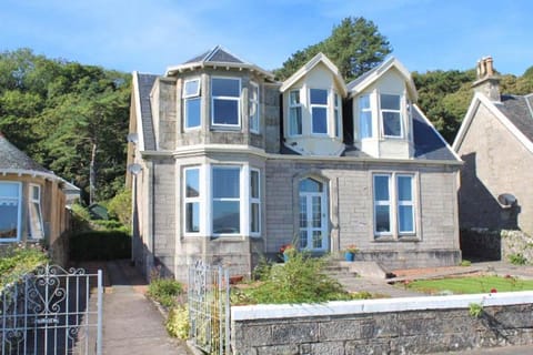 Fairview Millport Apartment in England