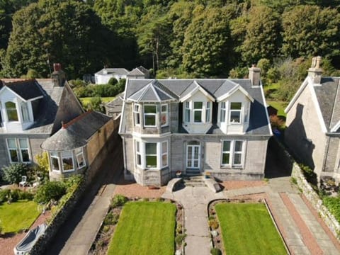 Fairview Millport Apartment in England
