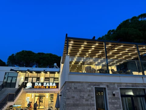 Property building, Night, Entertainment