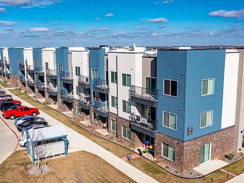 Landing at Camden Crossing - 1 Bedroom in Fort Worth Apartment in Fort Worth