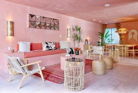 Combo Marrakesh house kesh · Duplex, 2 joint houses.10Br, 7.5 bath, 22 guest House in Mexico City