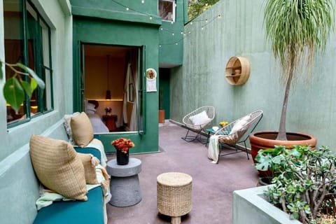 Combo Marrakesh house kesh · Duplex, 2 joint houses.10Br, 7.5 bath, 22 guest House in Mexico City