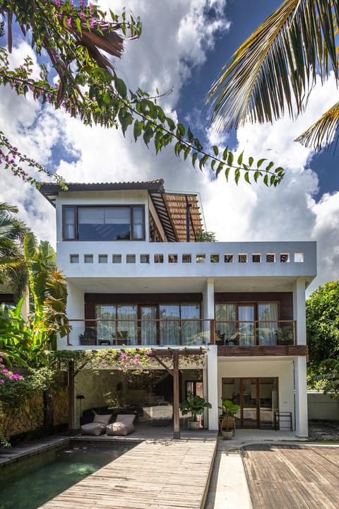 Facade/entrance, Pool view, Pool view, Swimming pool, Swimming pool