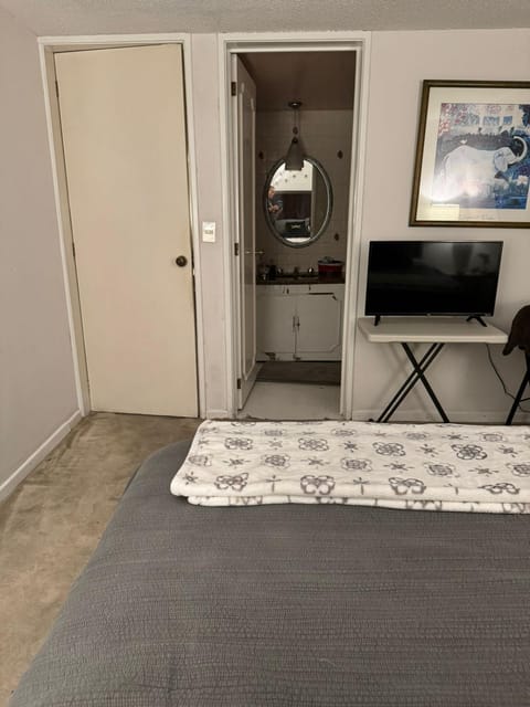 Bathroom, TV and multimedia, Photo of the whole room