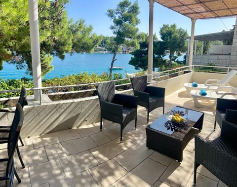 Patio, View (from property/room), Balcony/Terrace, Dining area, Garden view, Sea view