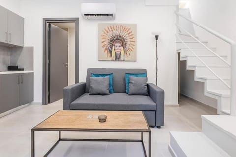 Kitchen or kitchenette, Living room, Seating area