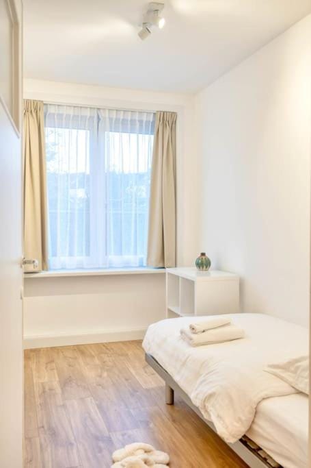 Chic 3-BR Oasis in Ghent - Stylish Interiors Apartment in Ghent