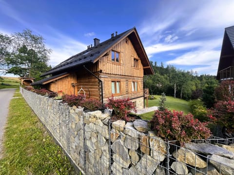 Property building, Spring, Day, Natural landscape, Garden, Garden, Other, Other, Other, Seating area, Garden view