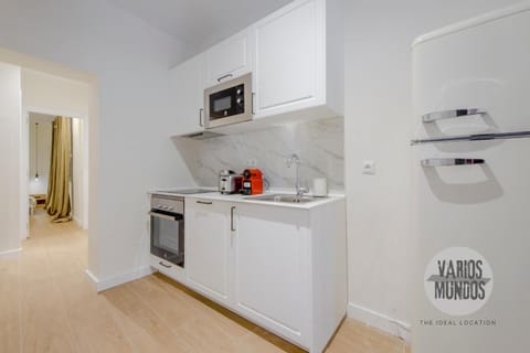 Kitchen or kitchenette, dishwasher